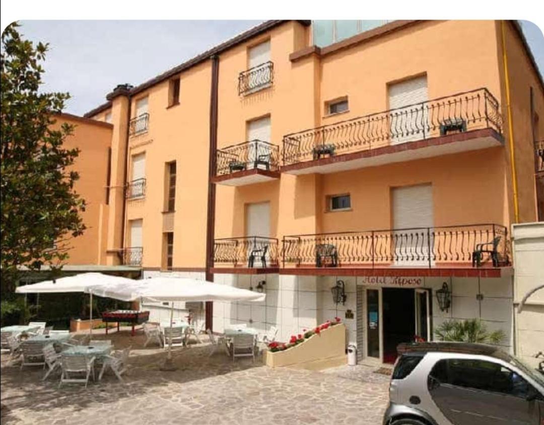 Hotel Riposo Gatteo a Mare Esterno foto