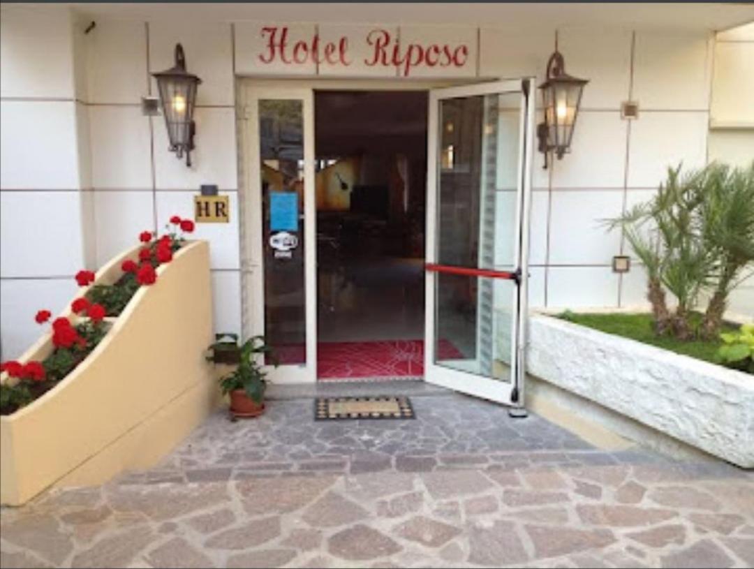 Hotel Riposo Gatteo a Mare Esterno foto