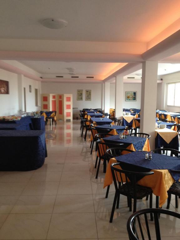 Hotel Riposo Gatteo a Mare Esterno foto